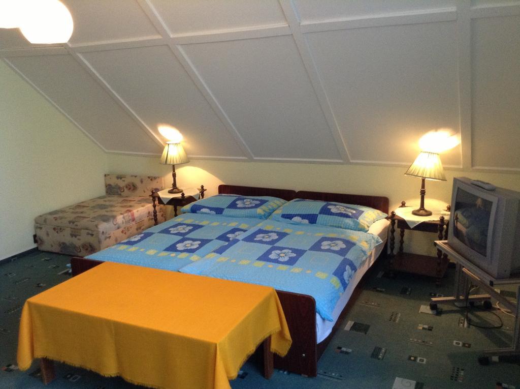 Muskatli Vendeghaz Bed & Breakfast Heviz Room photo