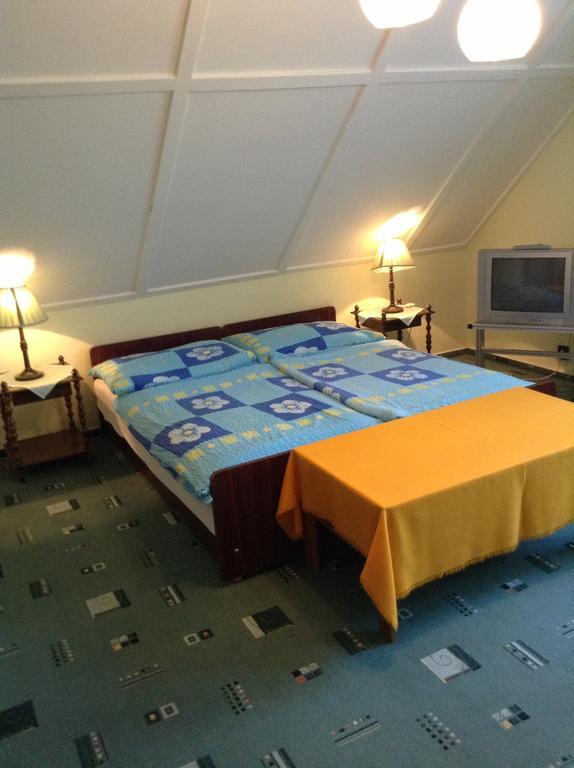 Muskatli Vendeghaz Bed & Breakfast Heviz Room photo