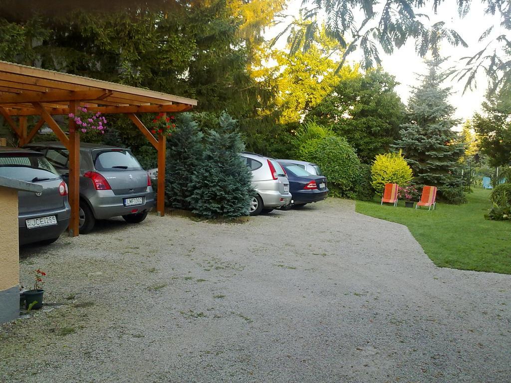 Muskatli Vendeghaz Bed & Breakfast Heviz Exterior photo